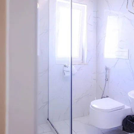 Hotel Frojd Shëngjin Buitenkant foto