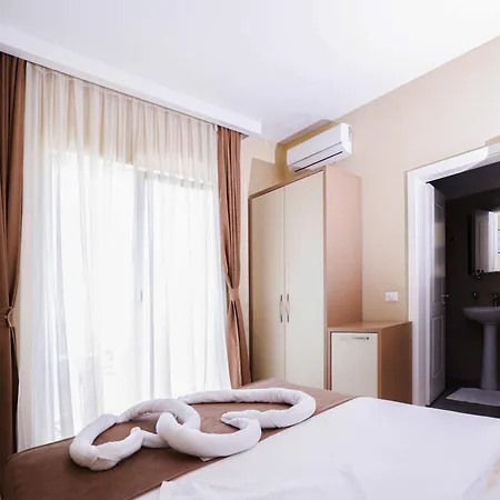 Hotel Frojd Shëngjin Buitenkant foto