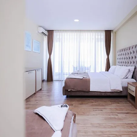 Hotel Frojd Shëngjin Buitenkant foto